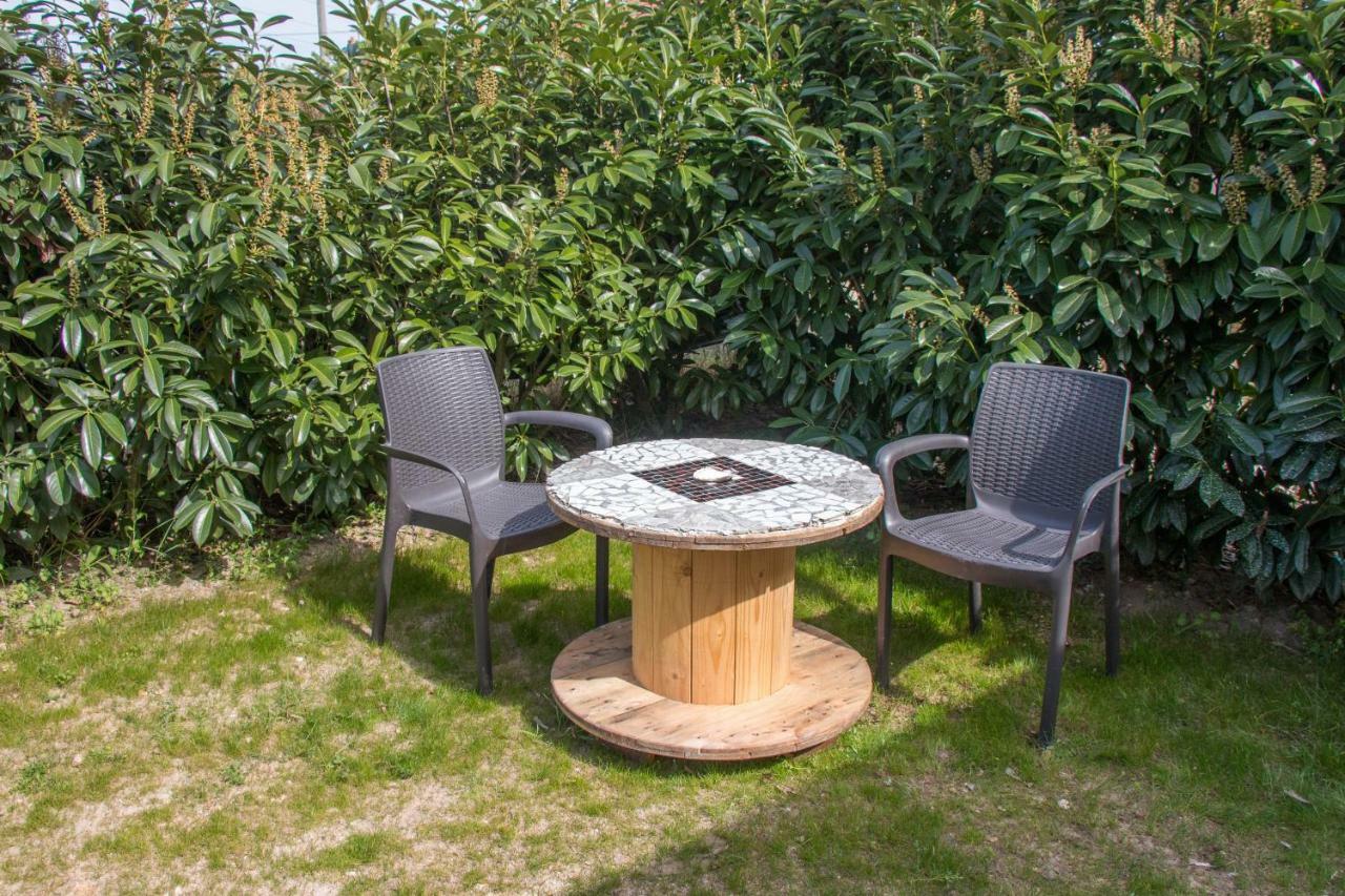 Studio London & Studio Chalet Pannes (Loiret) Exterior foto